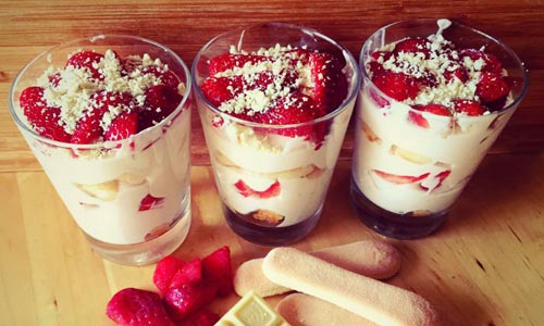 Rezept Erdbeer Biskotten Creme Foto, Anna Loyelle