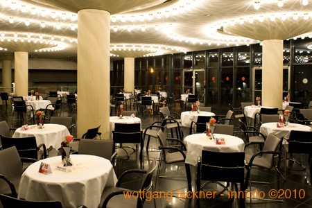 20100206_wko-ball_bl#882C57