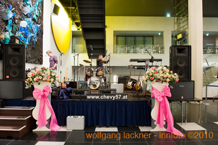 20100206_wko-ball_bl#882C58