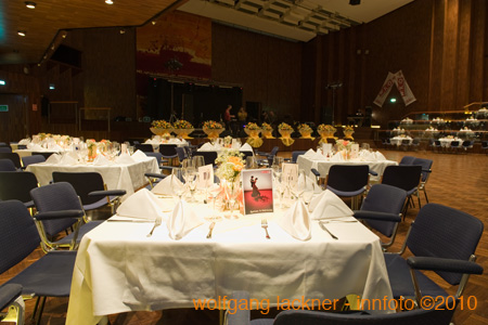 20100206_wko-ball_bl#882C59