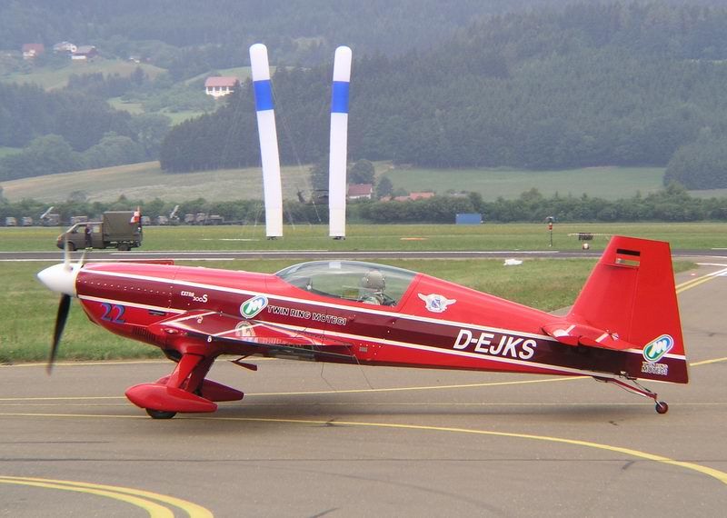 Extra 300S D-EJKS
