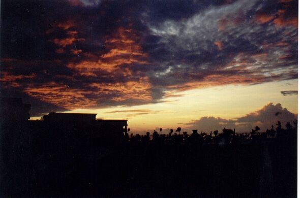 Brennender Himmel über Bahia Principe