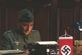 SS-Schreibkraft tippt