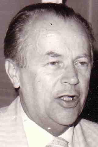 SZAJK� L�szl� K�roly dr.