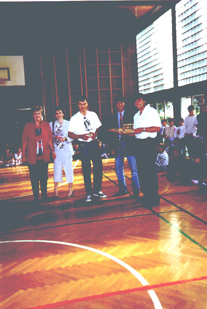 s-liga96-5.jpg (106729 Byte)