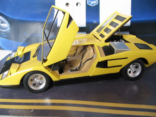 Lamborghini Countach LP400