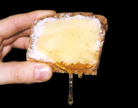 tropfendes Honigbrot