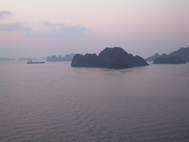 398-HalongBay.jpg 