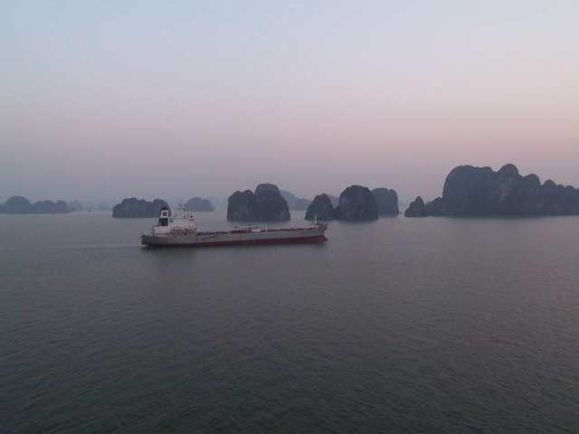 405-HalongBay.jpg 