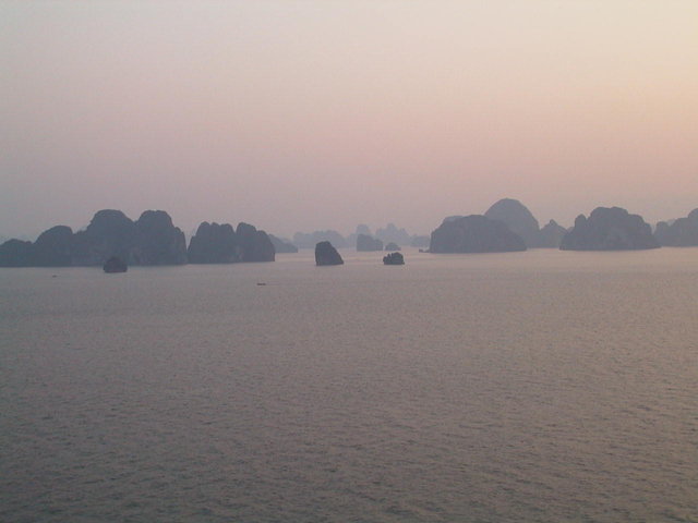 411-HalongBay.jpg 