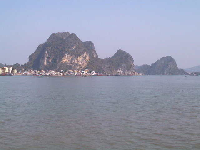 465-HalongCity.jpg 