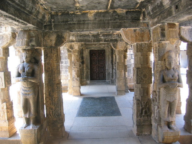 743-Tempel.jpg 