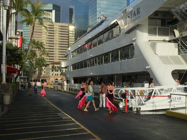 0965-DinnerCruise.jpg 