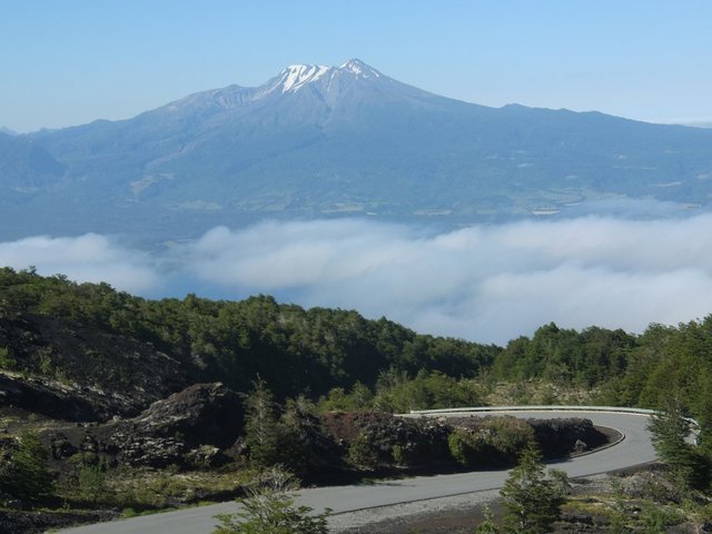 1004-CalbucoVolcano.jpg 