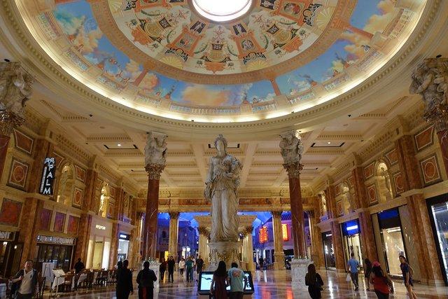 1220-CaesarsPalace.jpg 