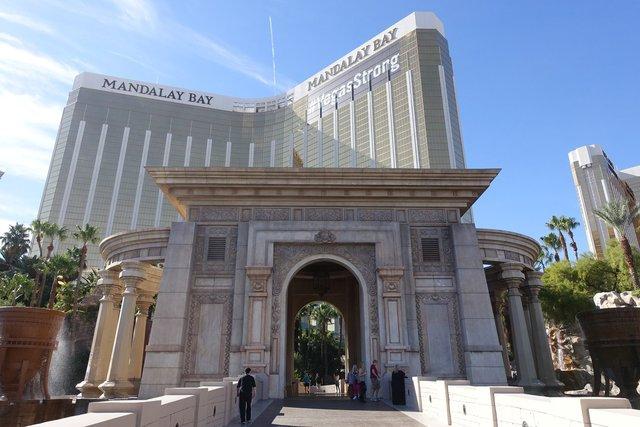 1336-MandalayBay.jpg 