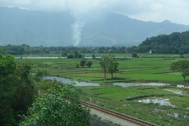 409-RailwaySaigonHanoi.jpg 