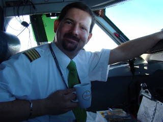 Arbeit im Cockpit als Fluglehrer am linken Sitz