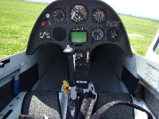 Duo Discus Cockpit vorne