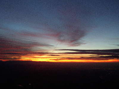 Nach Sonnenuntergang im Flug ber Wien