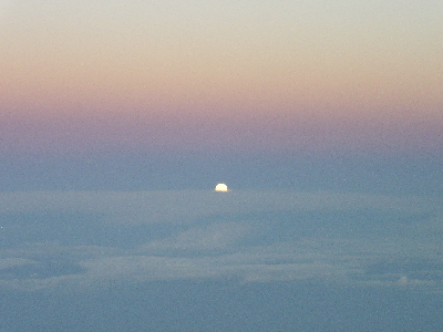 Mondaufgang im Flug