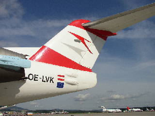 Fokker 100 OE-LVK 