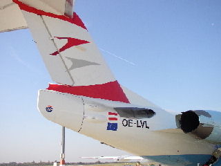 Fokker 100 OE-LVL 