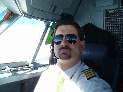 Arbeit im Cockpit als Fluglehrer am rechten Sitz