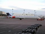 Beim pushback SAS MD-82 LN-RML