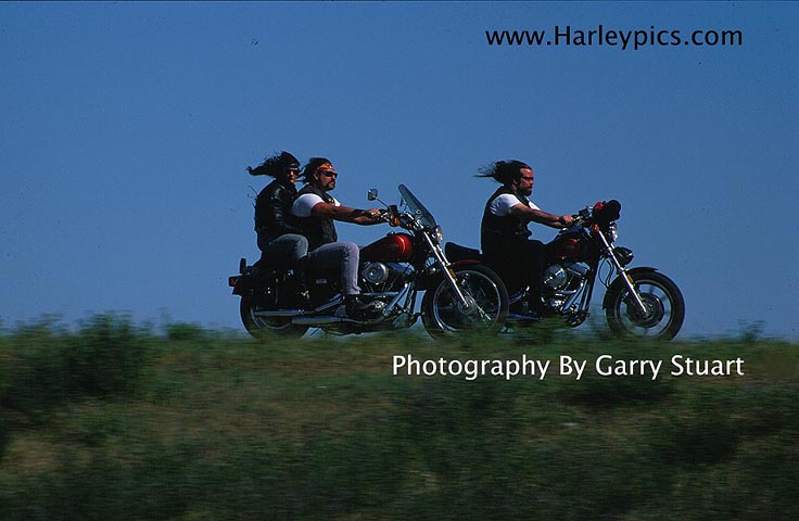 2biker640.jpg (54651 Byte)