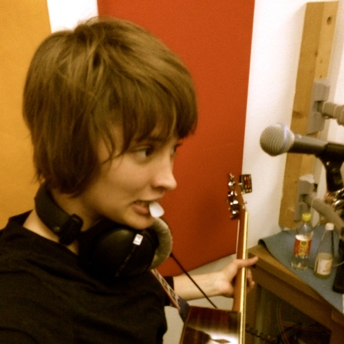 Klay in Radio Helsinki's studio