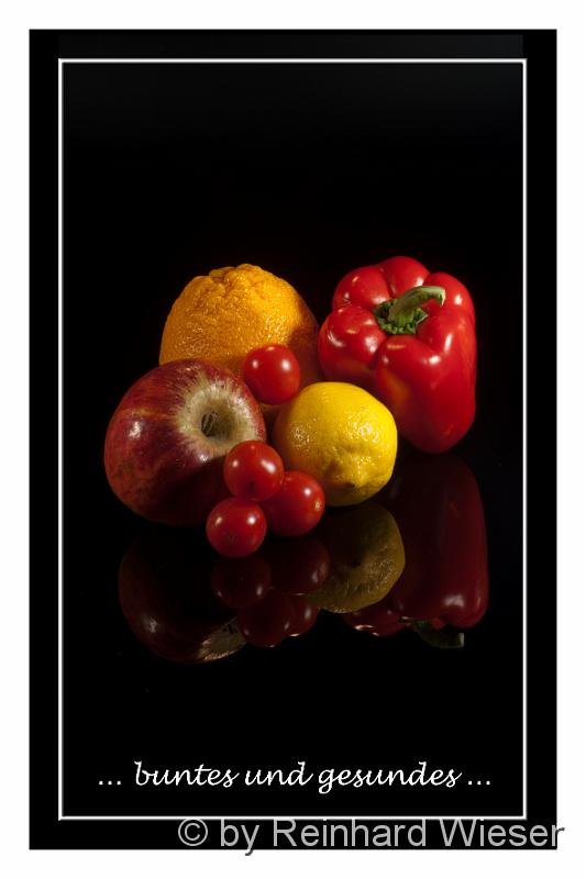 Obst_Gemuese_02.jpg - Obst mit Tomaten