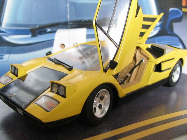 Lamborghini Countach LP400