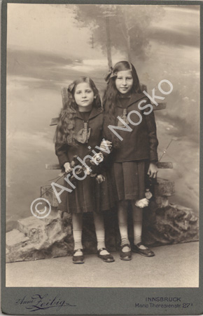 Herta mit Erna Spielmann