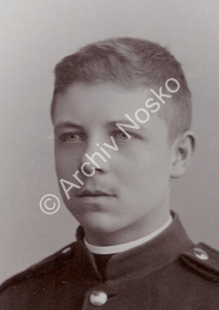 Unbekannt 011